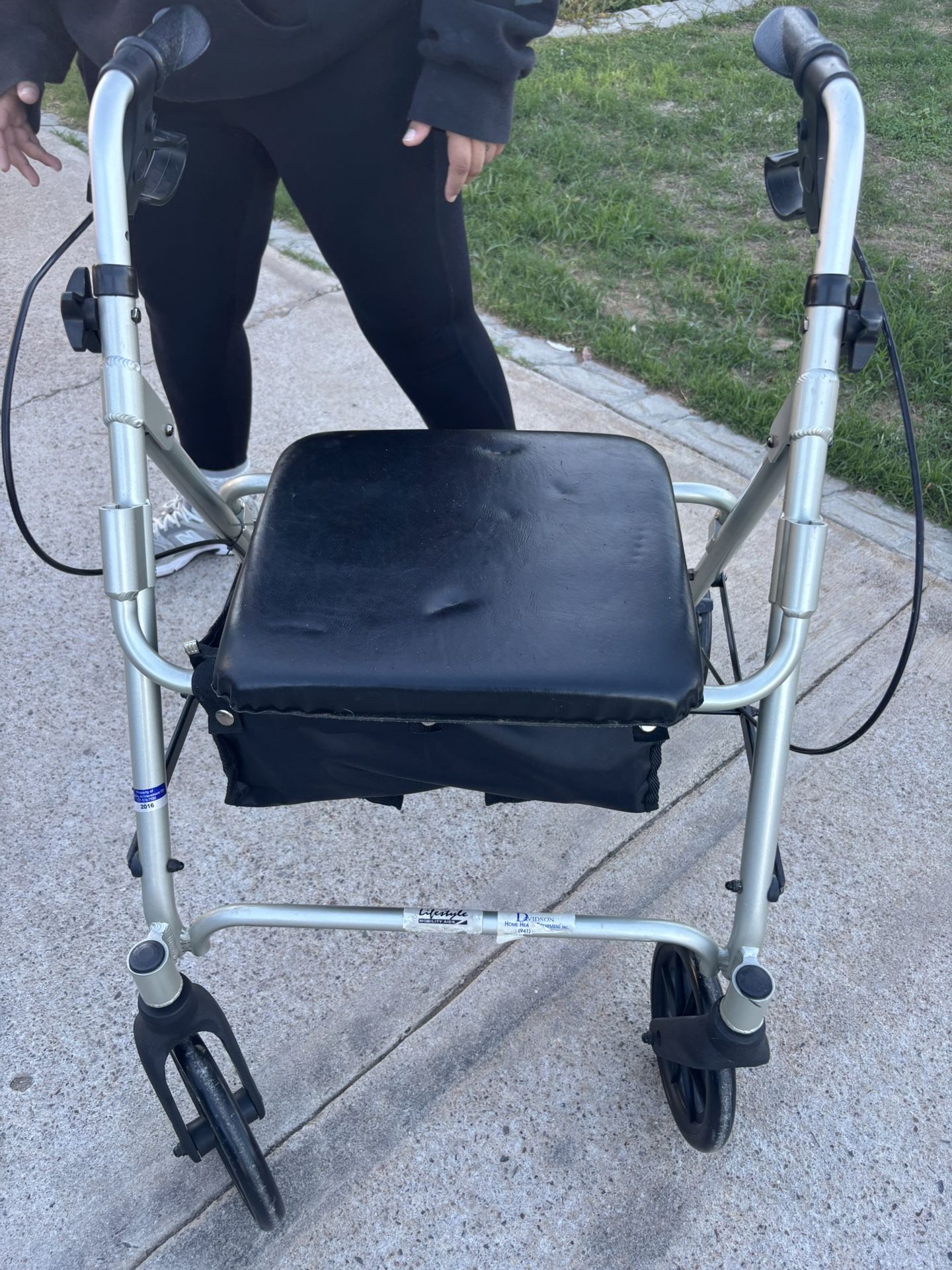 Walker With Seat That Opens For Storage