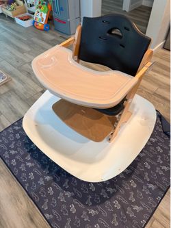 Abiie High Chair