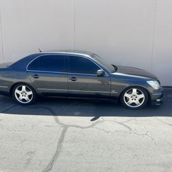 2004 Lexus LS 430