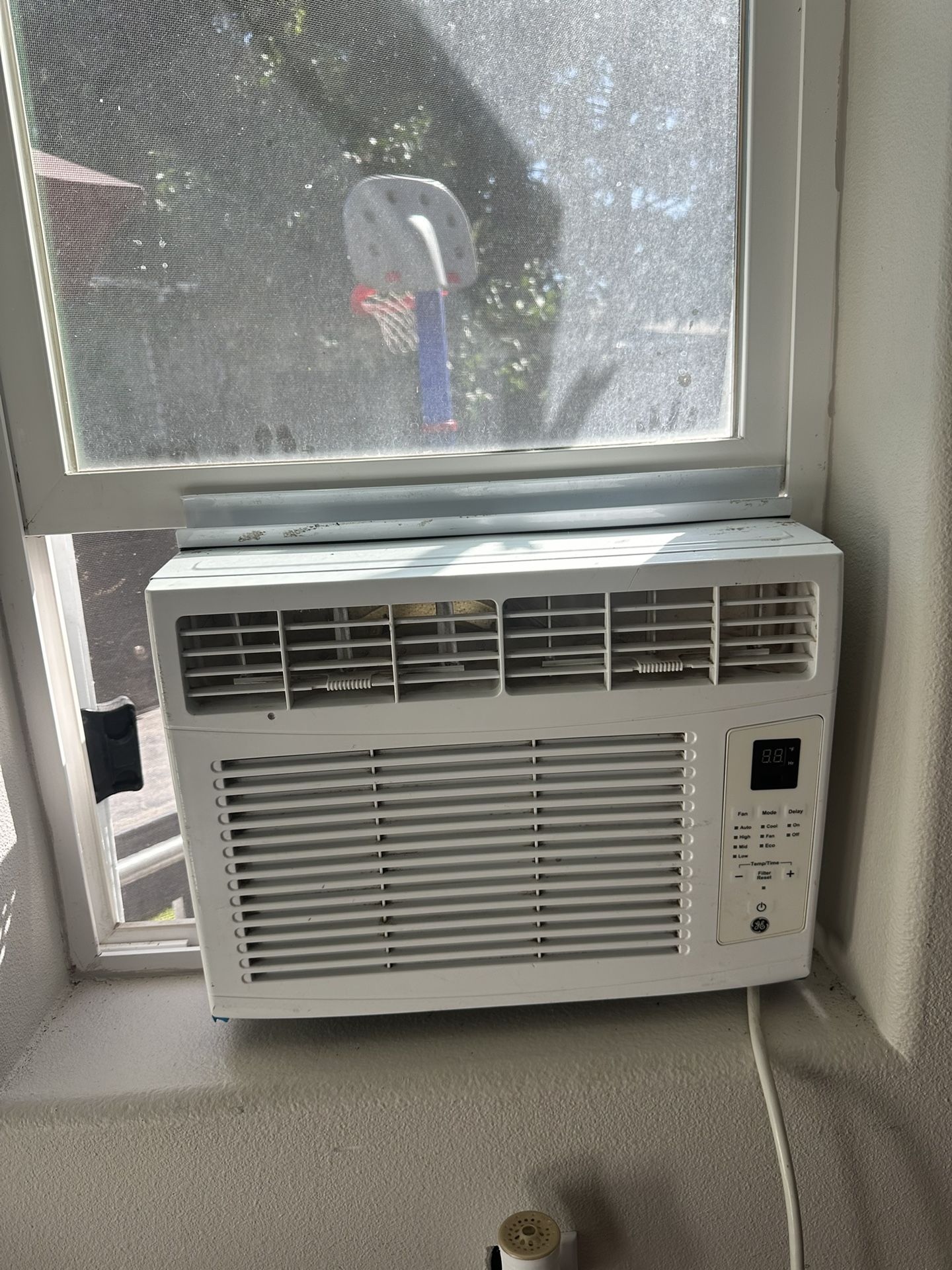 Window Air Conditioner