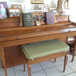 Wurlitzer Upright Piano For Sale