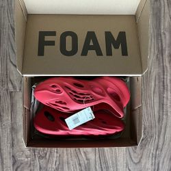 Yeezy Foam RNNR 