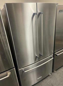 Stainless Steel French Door Refrigerator, Excellent Condition with IceMaker