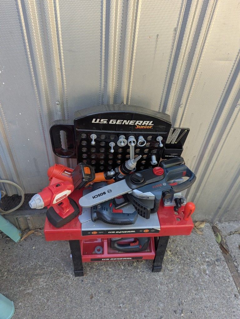 KIDS TOOL BENCH & TOOLS BUNDLE