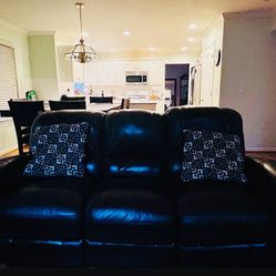Beautiful Leather Couch In Great Condition 