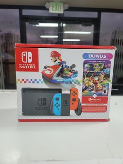 Nintendo Switch - Mario Kart 8 Deluxe Bundle (Brand New)