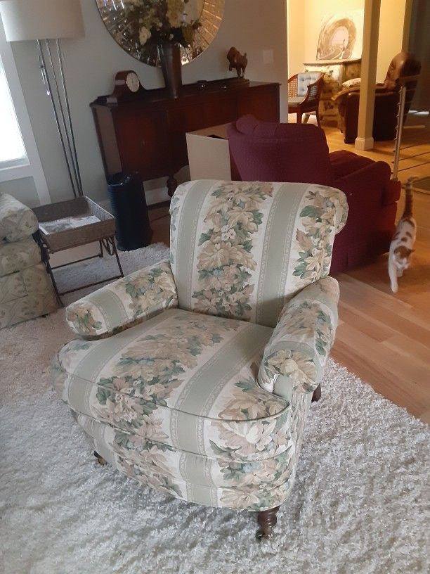 Quality Comfortable Chair
