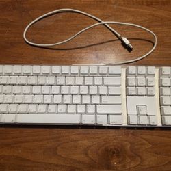 Apple Wired Keyboard 