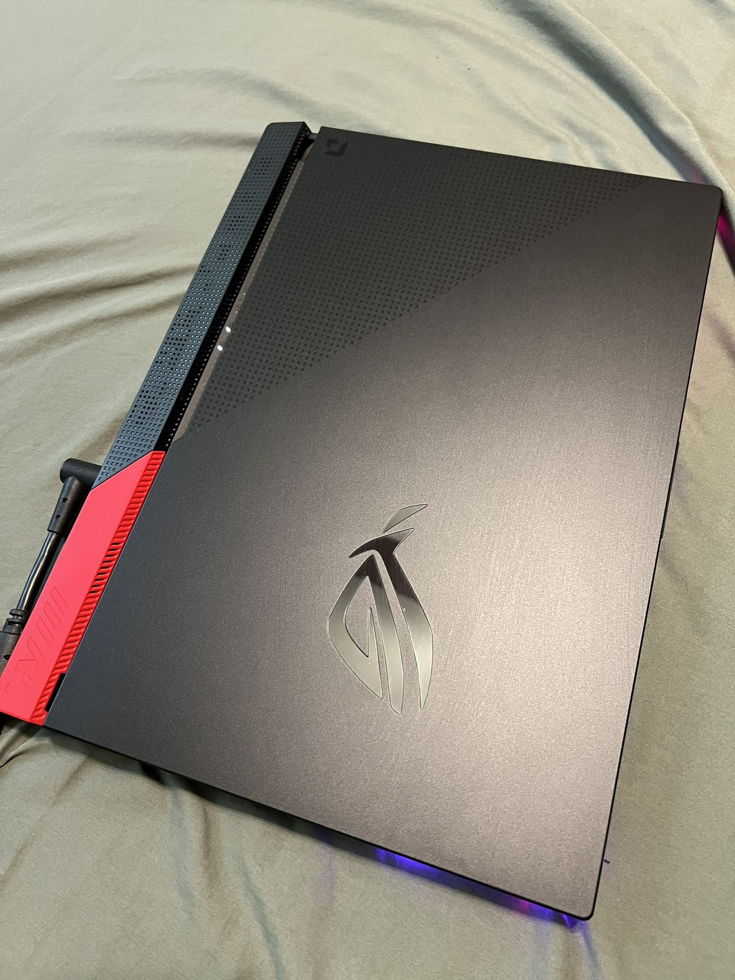 ASUS Rog Strix G15 Advantage Edition Gaming Laptop