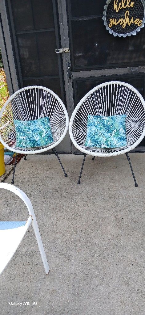 Set Of 2 Acapulco PE Rattan Chairs With Pillows