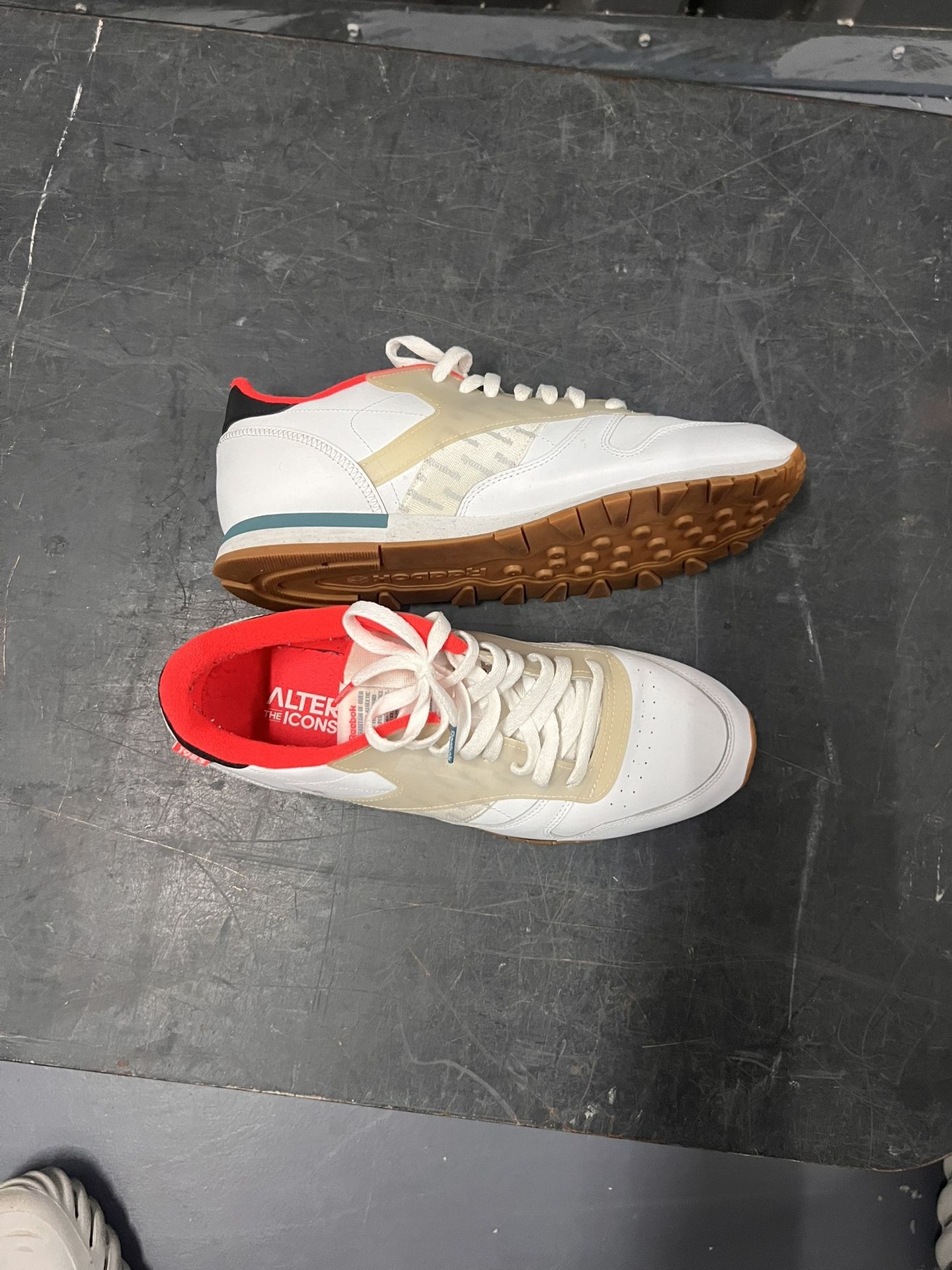 Reebok Classic Sz 11