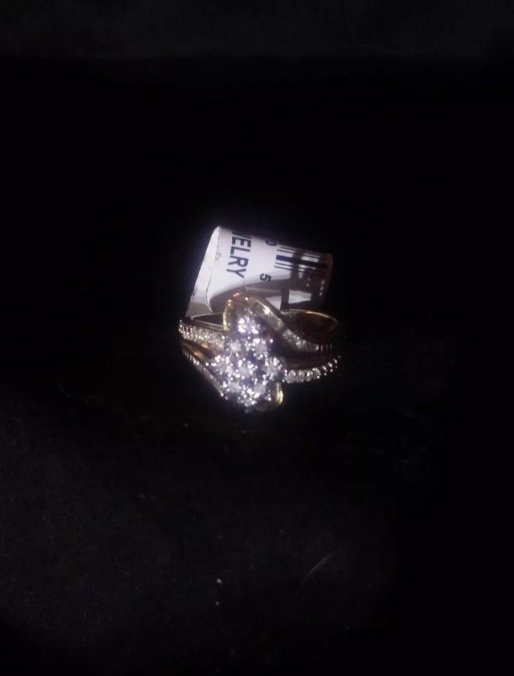 10k Gold Diamond Ring