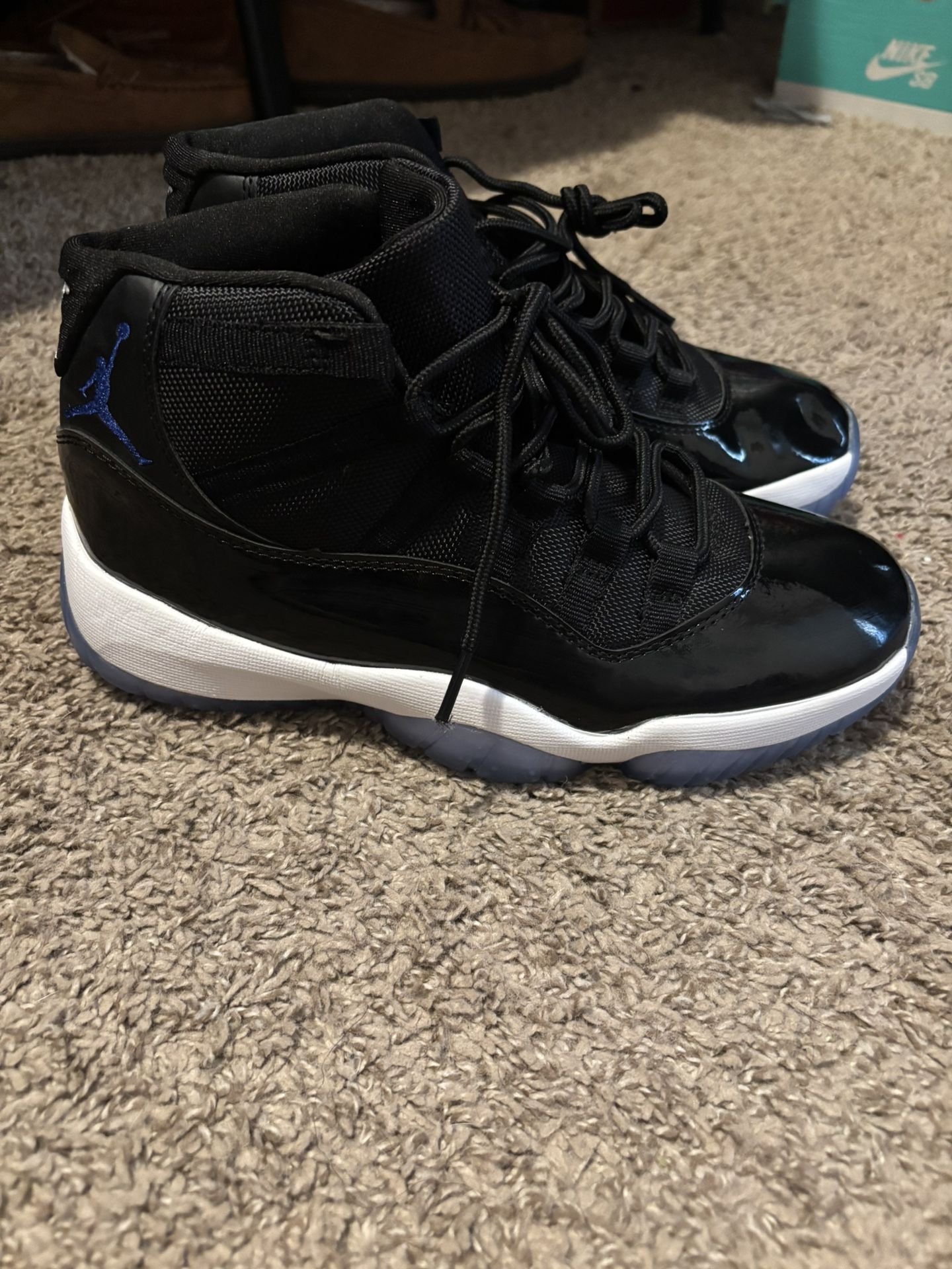 Jordan 11 Space Jam.