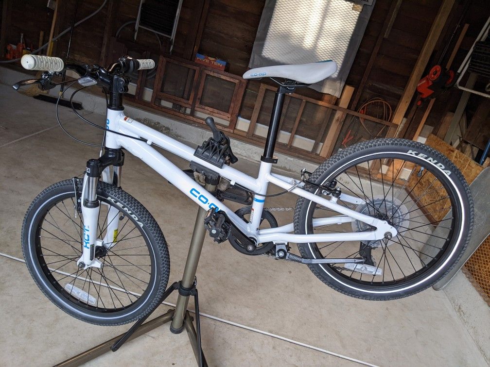 Kids REI Co Op Rev 20 6 Speed Bike