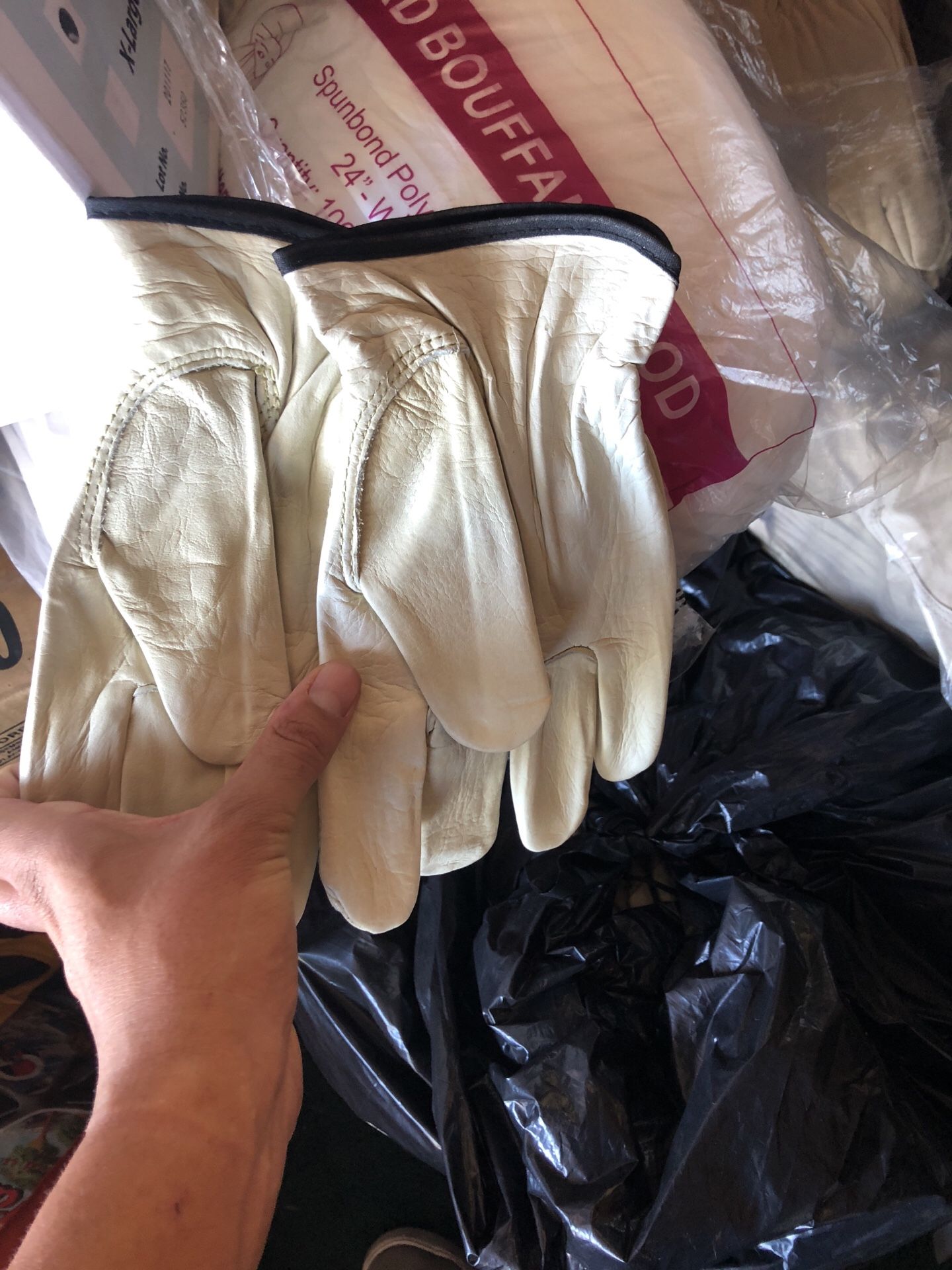 Cow grain leather work gloves different colors,around 32 35 {url removed}