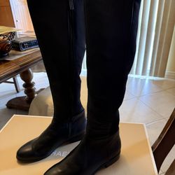 MK Autentic New Size 7 1/2 Black
