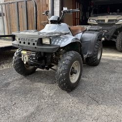 Polaris magnum 325 4x4 2002