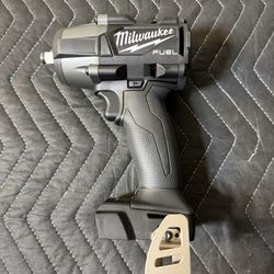 Milwaukee M18 FUEL Gen-2 18V Lithium-Ion Brushless Cordless Mid Torque 1/2 in. Impact Wrench w/Friction Ring (Tool-Only)