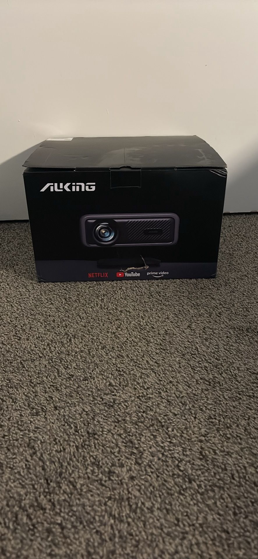 AuKing 800 ANSI Lumen Portable Projector 1080P Support 4K Gaming | Netflix Certified Outdoor Movie