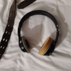 Used Beats By Dre 70 Cushions Are Gone That's The Only Thing Wrong With Them