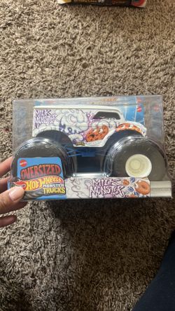 Oversized monster jam milk monster