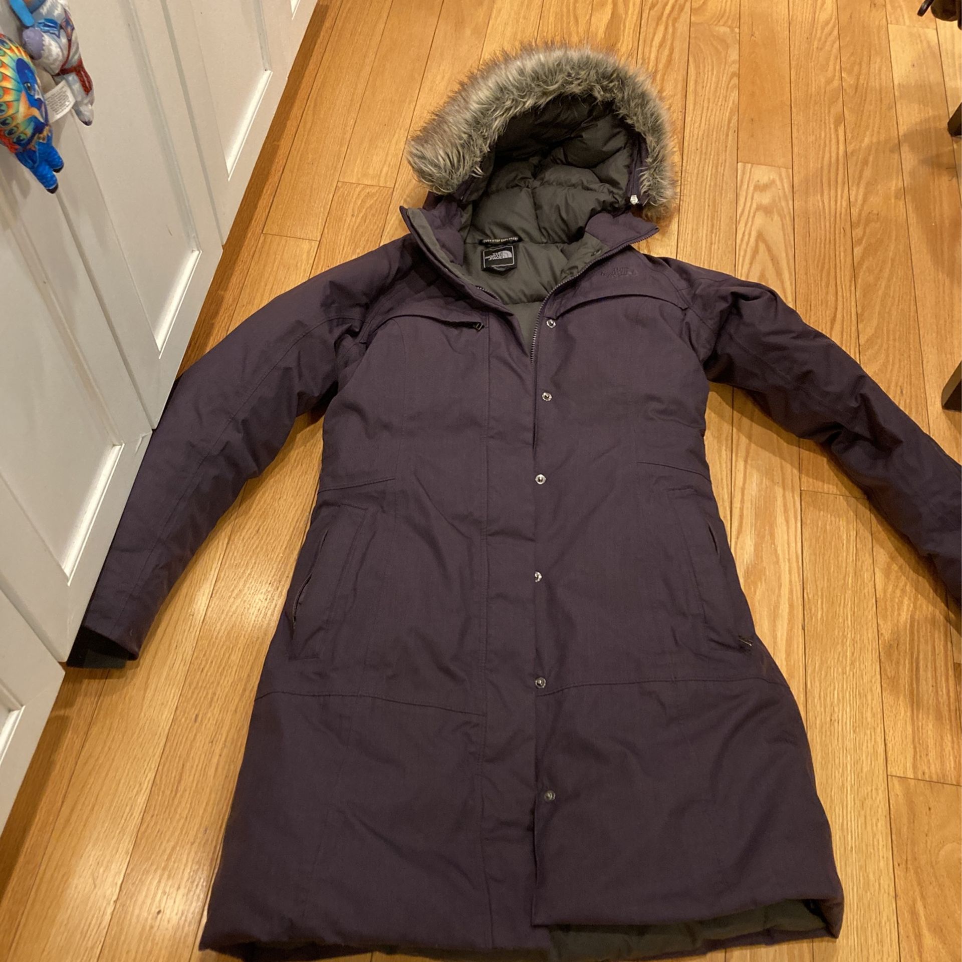 THE NORTH FACE PARKA s MEDIUM