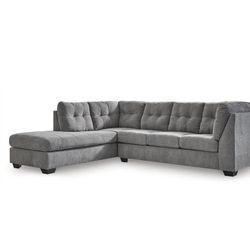 NEW GORGEOUS CHAISE SECTIONAL!