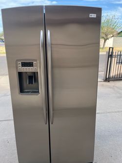 Refrigerator GE stainless steel