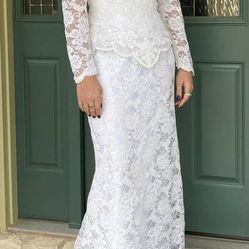 Wedding Gown and Veil, size 6-8, Medium