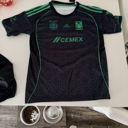 Tigres Third Kit Alternative Generic Youth Size 28