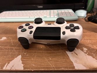 Broken white ps4 controller