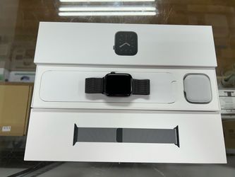Like new full box Apple watch Series 6 44mm Graphite Stainless Steel Cellular