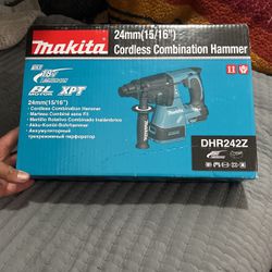 Makita Cordless Combination Hammer 