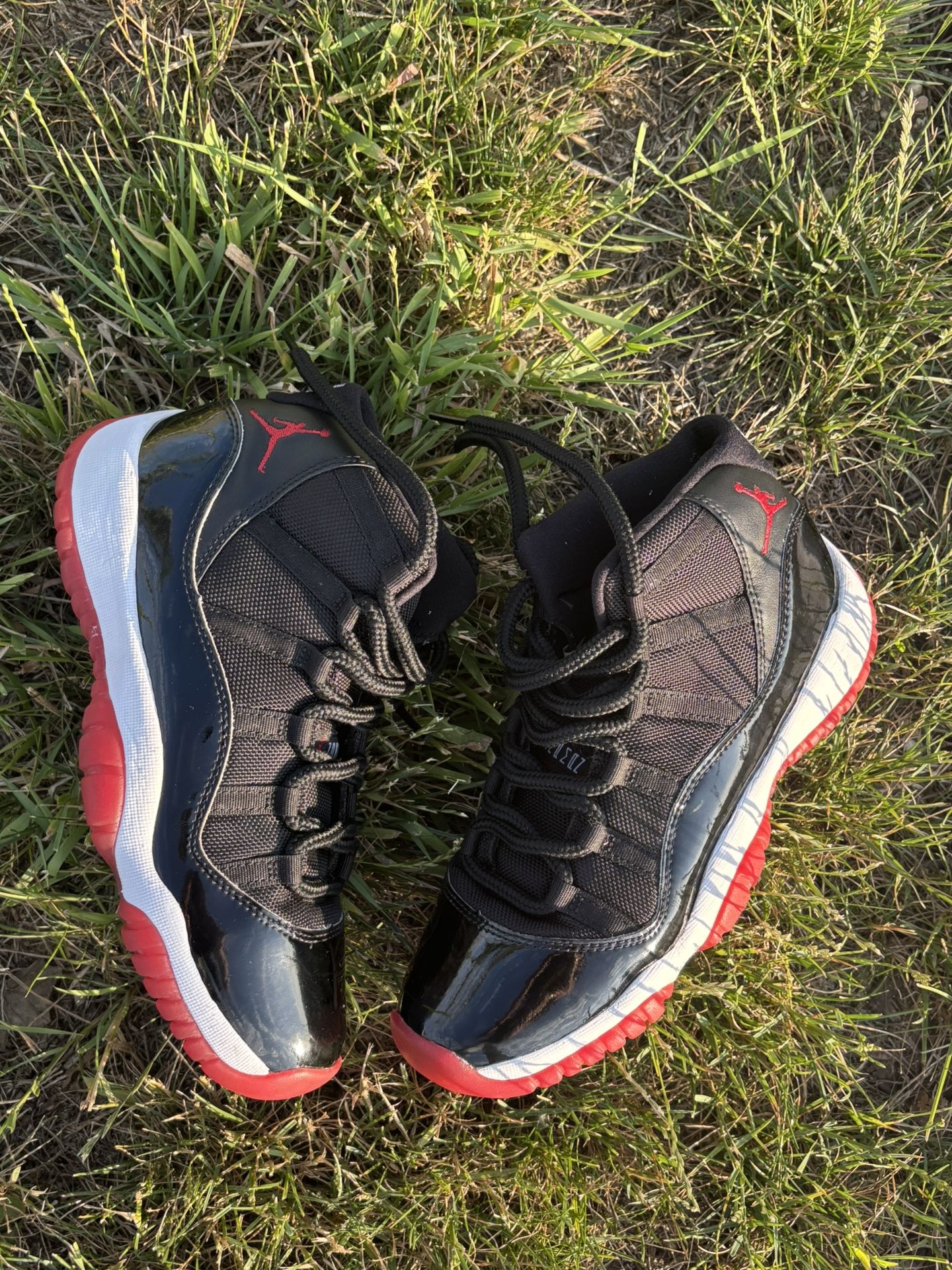 Jordan Bred 11 Size 7y
