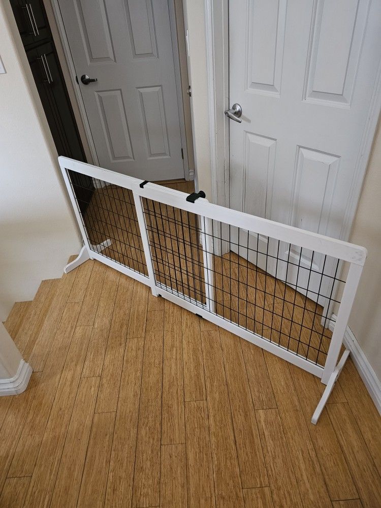 Dog Gate Top Paw for Sale in Cypress, CA OfferUp