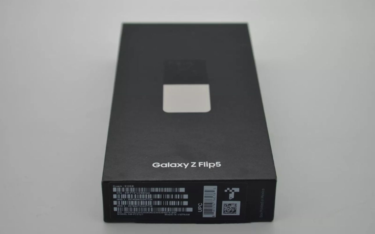 Samsung Brand NEW SEALED -  Galaxy Z Flip5 SM-F731U - 512GB - Cream (Unlocked)