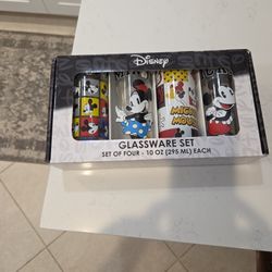 Disney Glassware Set Brand New 