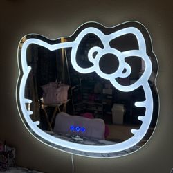 Wall hello kitty mirror