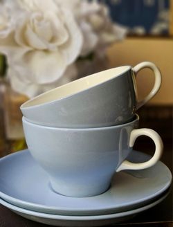 Vintage Wedgwood England Tea Cup and Saucers  ( pair)