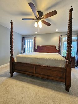 Solid Cherry King Four-Poster Bed - Spiral Carved Posts - Excellent Condition