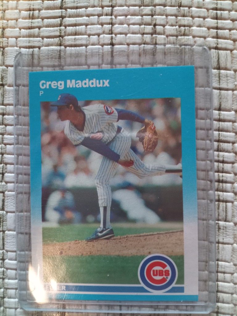 Greg Maddux Fleer 1987 U-68