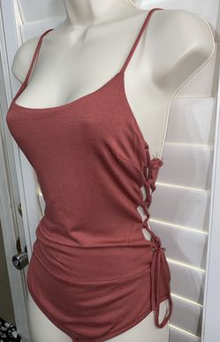 MAUVE SIDE LACE UP BODYSUIT