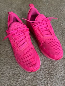 Women Nike (size 8.5)