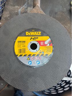 DeWalt Cut-off wheel 14 in. D X 1 in.