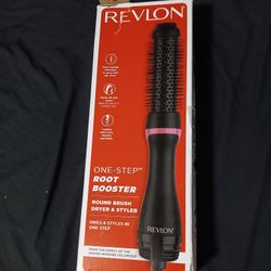 Revlon Brush And Dryer Styler 