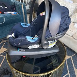 Cybex Baby Car Seat Aton S  with Cybex carry on and cocoon  for stroller 