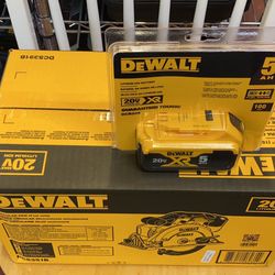 DEWALT 20-Volt MAX Cordless 6-1/2 in. Circular Saw w/ Lithium Ion Battery 5.0