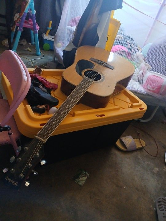 Mitchell Guitar