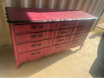 Free vintage dresser