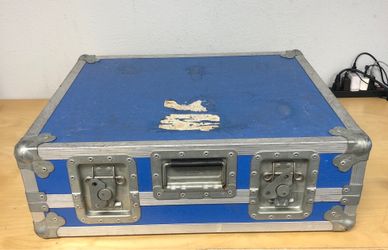 GENERIC Case 25X22X8.5 (Used)